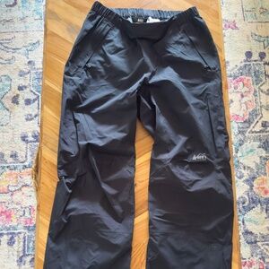 Black REI CoOp Women's XeroDry Gore-tex Snow/Ski Pants in size M